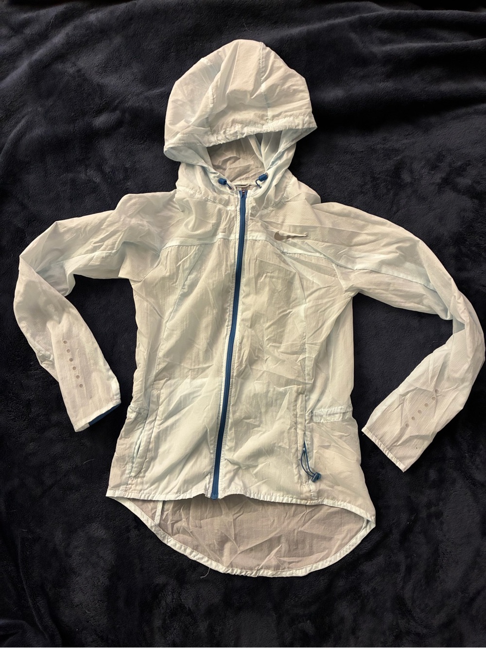 Nike Womens Lightweight White Hooded Windbreaker Jacket